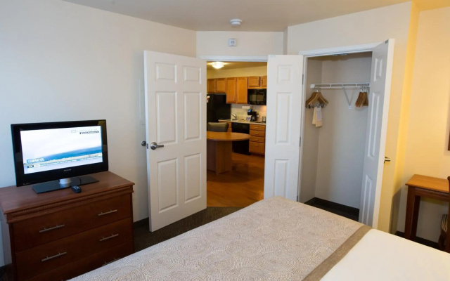 Candlewood Suites Springfield by IHG