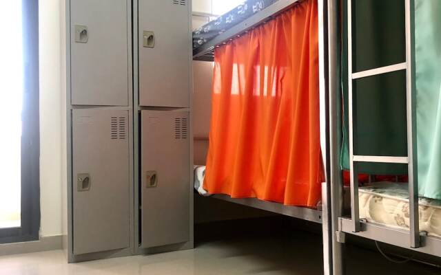 Heartland Hostel Дубай сейф в номере