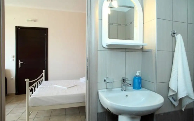 Apartments Avra