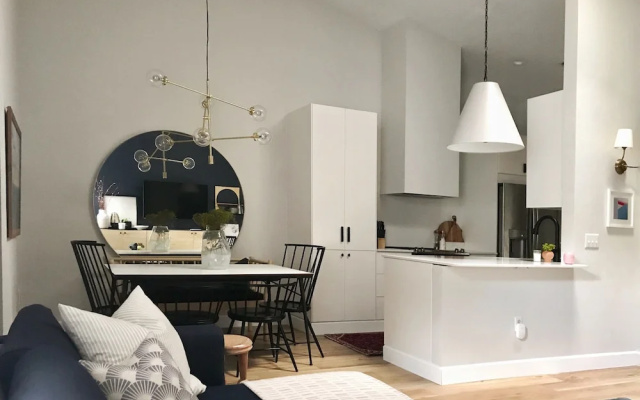 Quiet Convenient and Modern Haven