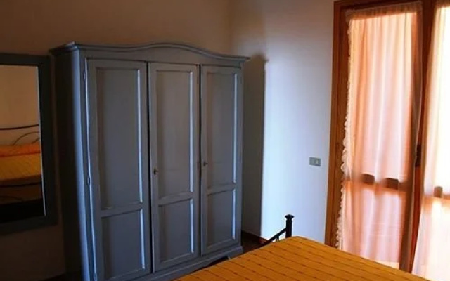 Cosy Holiday Home in Isola Rossa With Garden