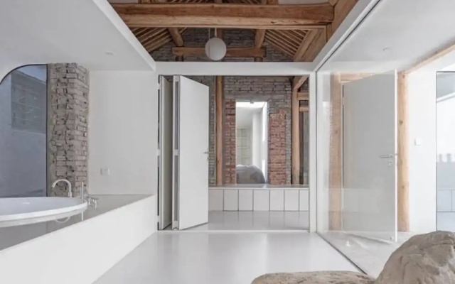 Welcome Home Designer's Courtyard - Tsuo