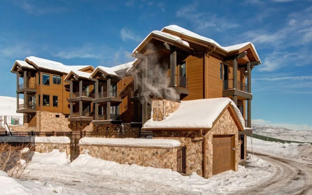 Ski Side Stunner with Pool by RedAwning