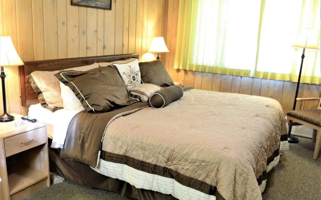 Royal Motel