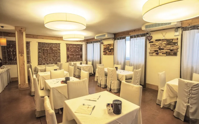 Adler Family and Wellness ApartHotel