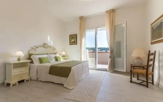 Elafi Penthouse