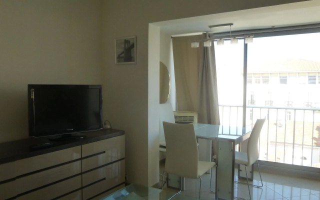 Sweet Accommodation