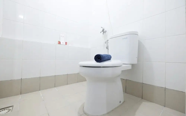 Direct Access to The Mall 2BR Bassura City Apartment