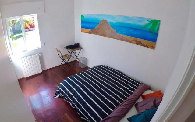 7 Waves Surf Hostel