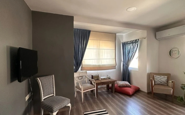 Beige Rooms