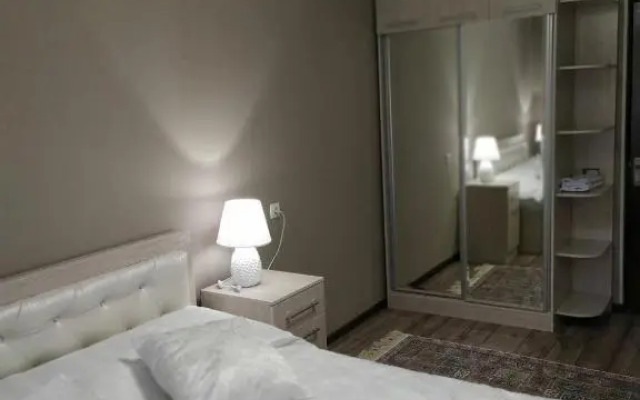 Apartment near Farkhadskiy bazar