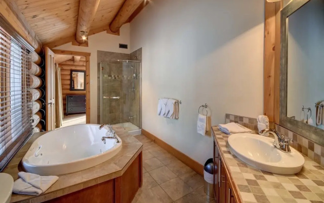 Chalet Sioux