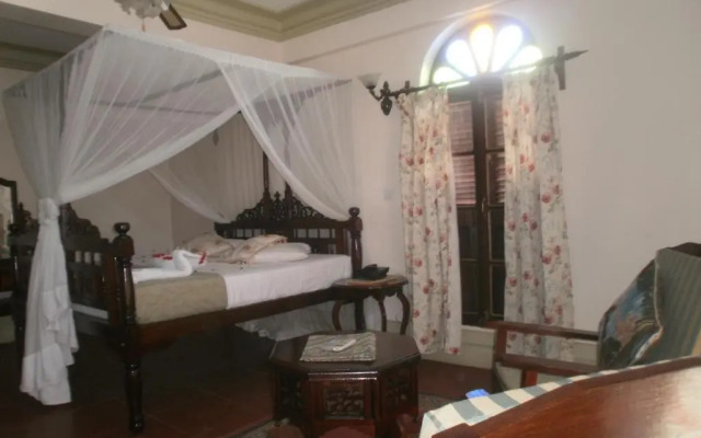 Asmini Palace Hotel