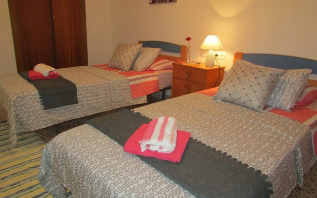 4 Bedrooms Seaview Apartment