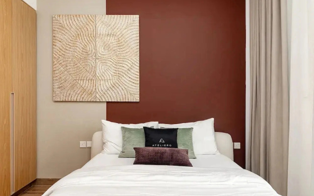 Oakley Square 1BR Apartment with maid's room