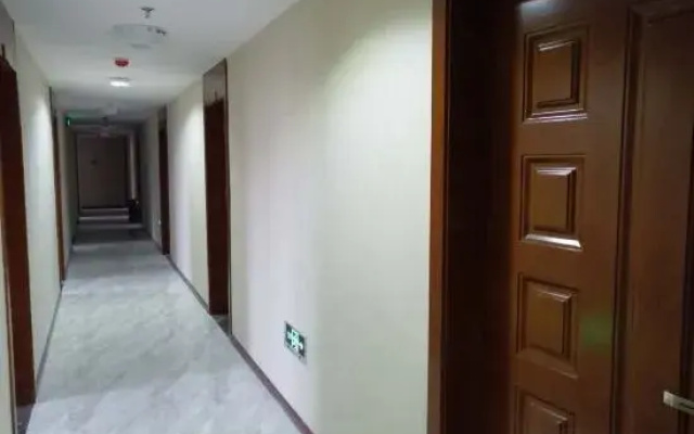 Lu Qi Ba Hotel