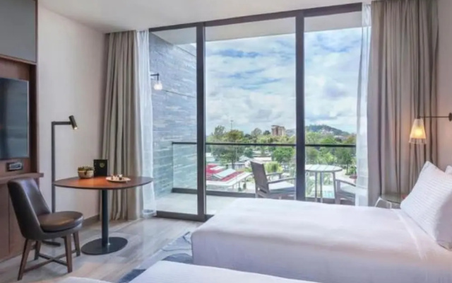 Gran Melia Red Level Deluxe City View