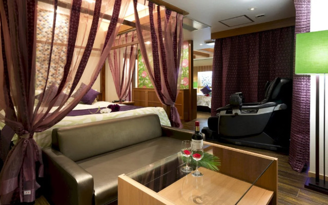 Hotel Hug Hug Kashiba – Adults Only