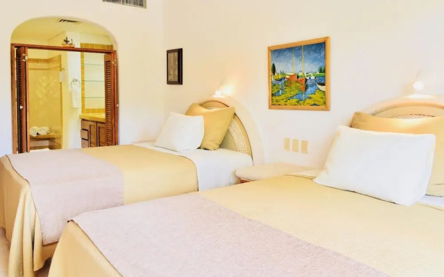Las Villas Akumal 3B-7 by SkyRun