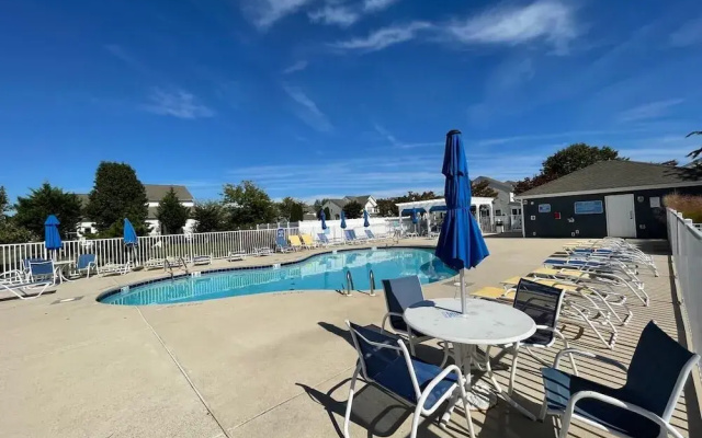 Simonton Court 20256