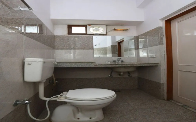 Oyo 18287 Akshya Hotel
