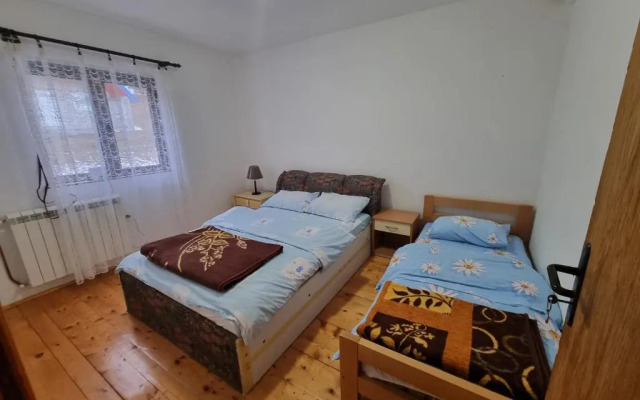 Apartments Đurđić