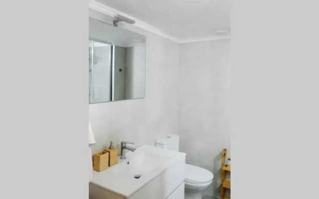 Newly Renovated Athenian Apt