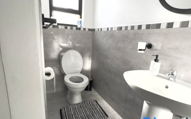 InWeFT Coastal Homes | 858 Luxury Flat B