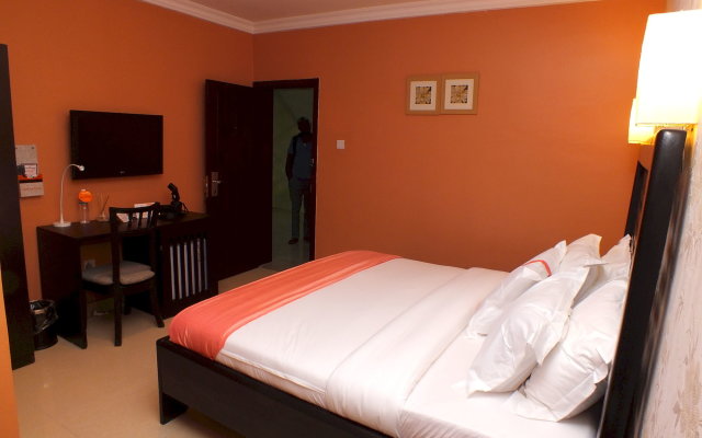 Ellis Suites Limited in Ikeja, Nigeria from 34$, photos, reviews - zenhotels.com guestroom