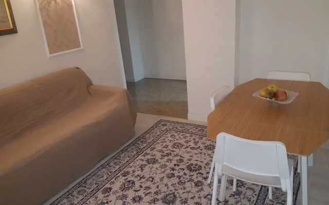 Lyric Luxury Apartment