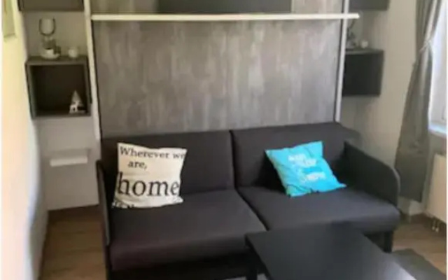 Lovely 1-bedroom vacation studio apartment with pool and sauna