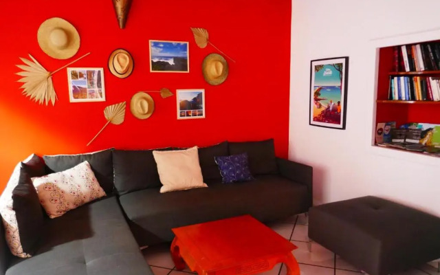 Les Baroudeurs Hostel