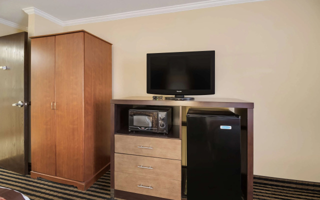 Best Western McKenzie