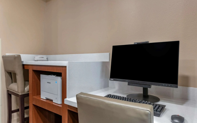 Comfort Suites Daytona Beach - Speedway