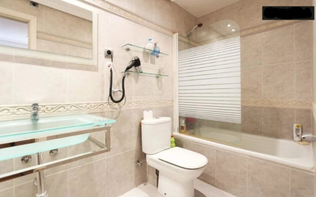 Apartment With one Bedroom in Madrid, With Balcony and Wifi