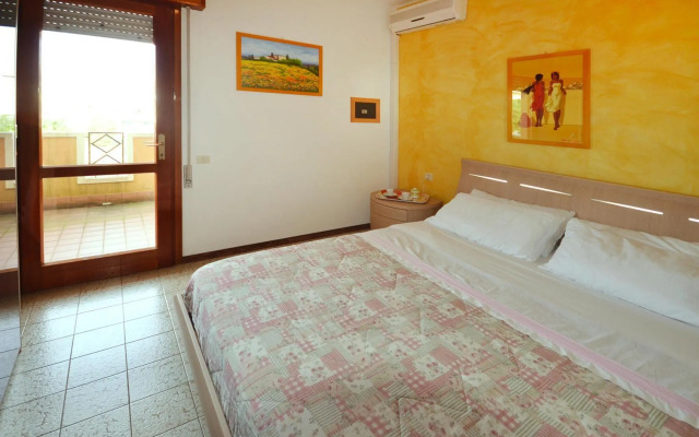 Apartment in Bibione Spiaggia with balcony