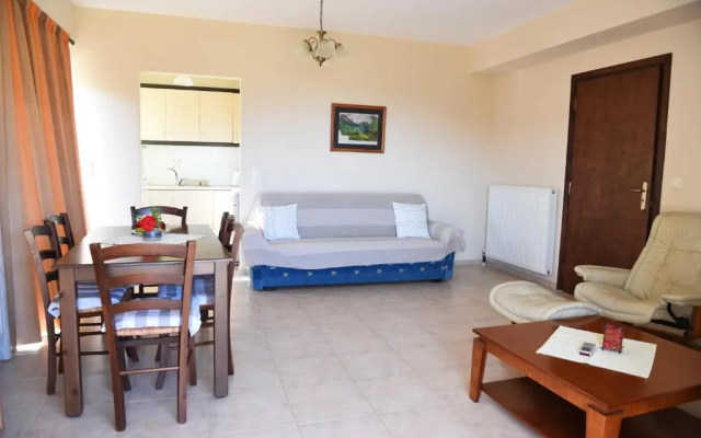 Antonis Studios & Apartments