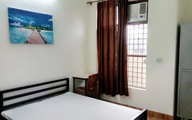 Sahara Guest House
