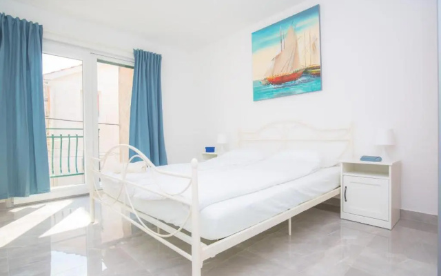 Luxury Old Town Apartment I&I