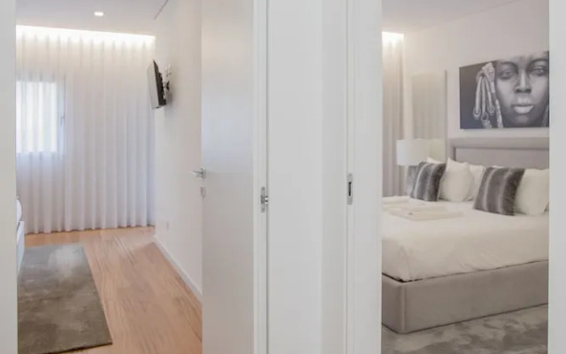 Liiiving -Luxury River View Apartment XI