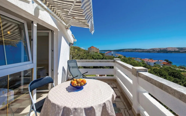Amazing Home in Stara Novalja With Wifi and 2 Bedrooms