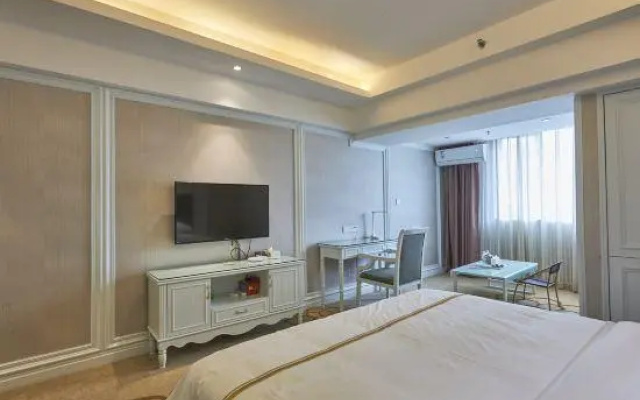 Bi Lian Hua Business Hotel