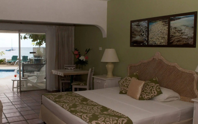 Tropical Sunset Beach Apartment Hotel