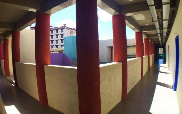 Daocheng Moms Boutique Hostel