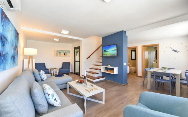 BeachFront Duplex Morea Suite Puerto Rico