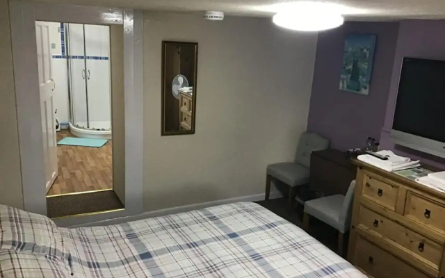 Globe Guesthouse