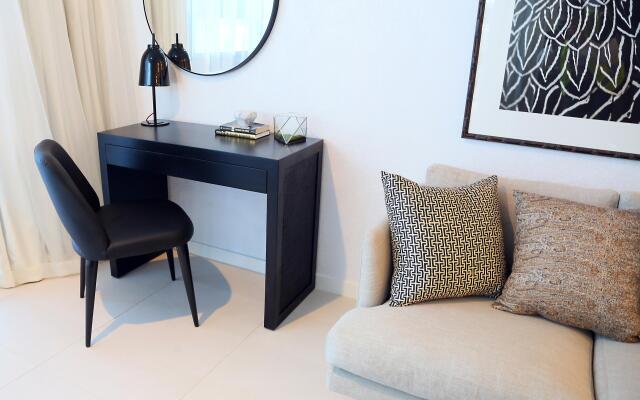 Alex Perry Hotel & Apartments комната для гостей