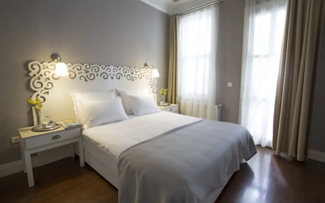 Miel Suites