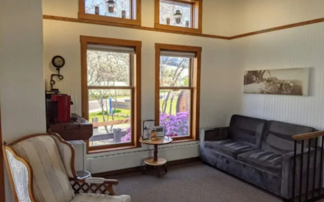 Endion Station Inn  | Hotel Next to Lake Superior