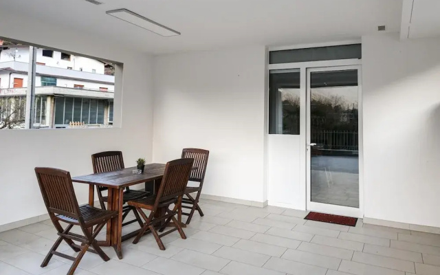 Brand New 2-bed Apartment With Patio